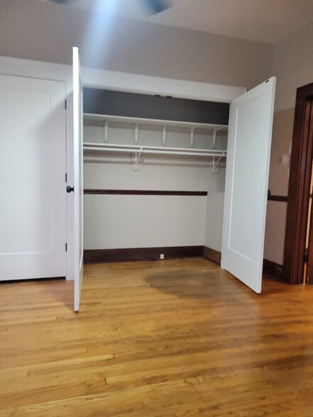 Building Photo - 282 Genesee St