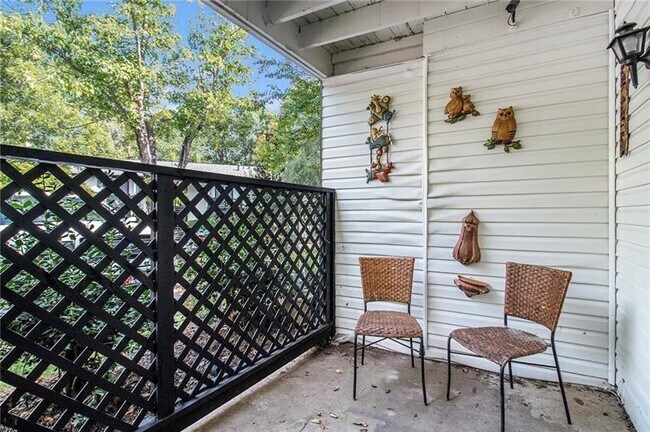 Building Photo - 3599 Woodbriar Cir