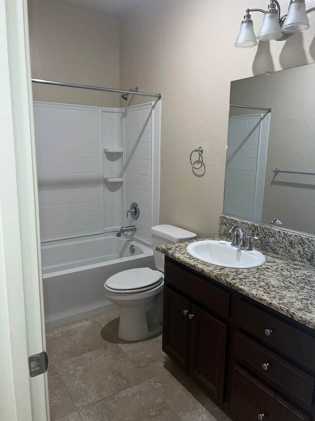 Building Photo - Charming Loma Vista Home