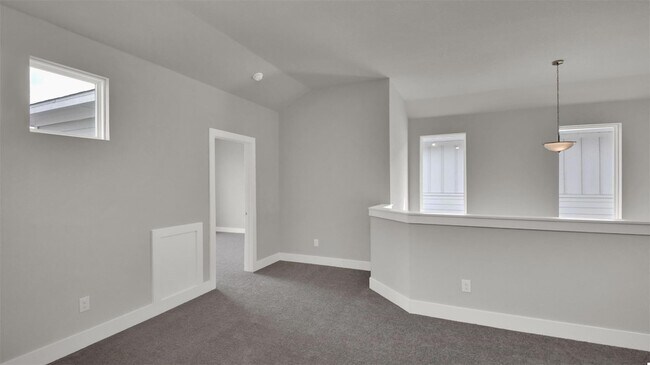 Building Photo - 208 Mirabeau Way