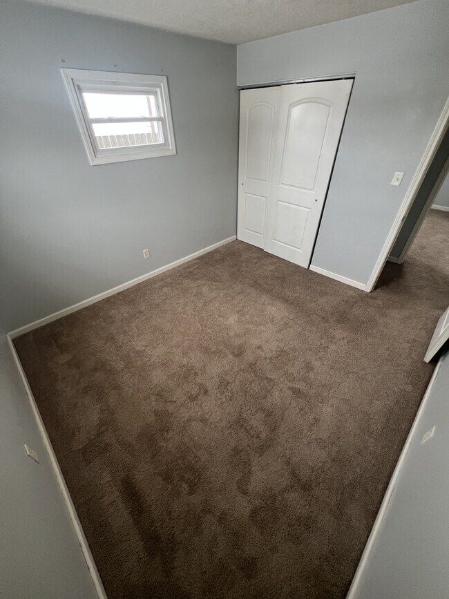 Building Photo - 638 Kimberton Dr