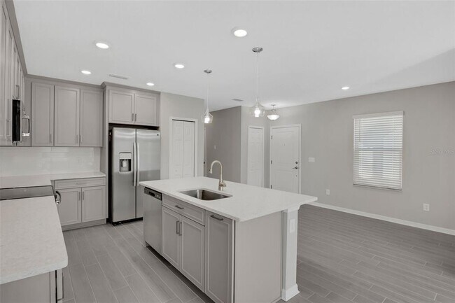 Building Photo - 5634 Tripoli Dr