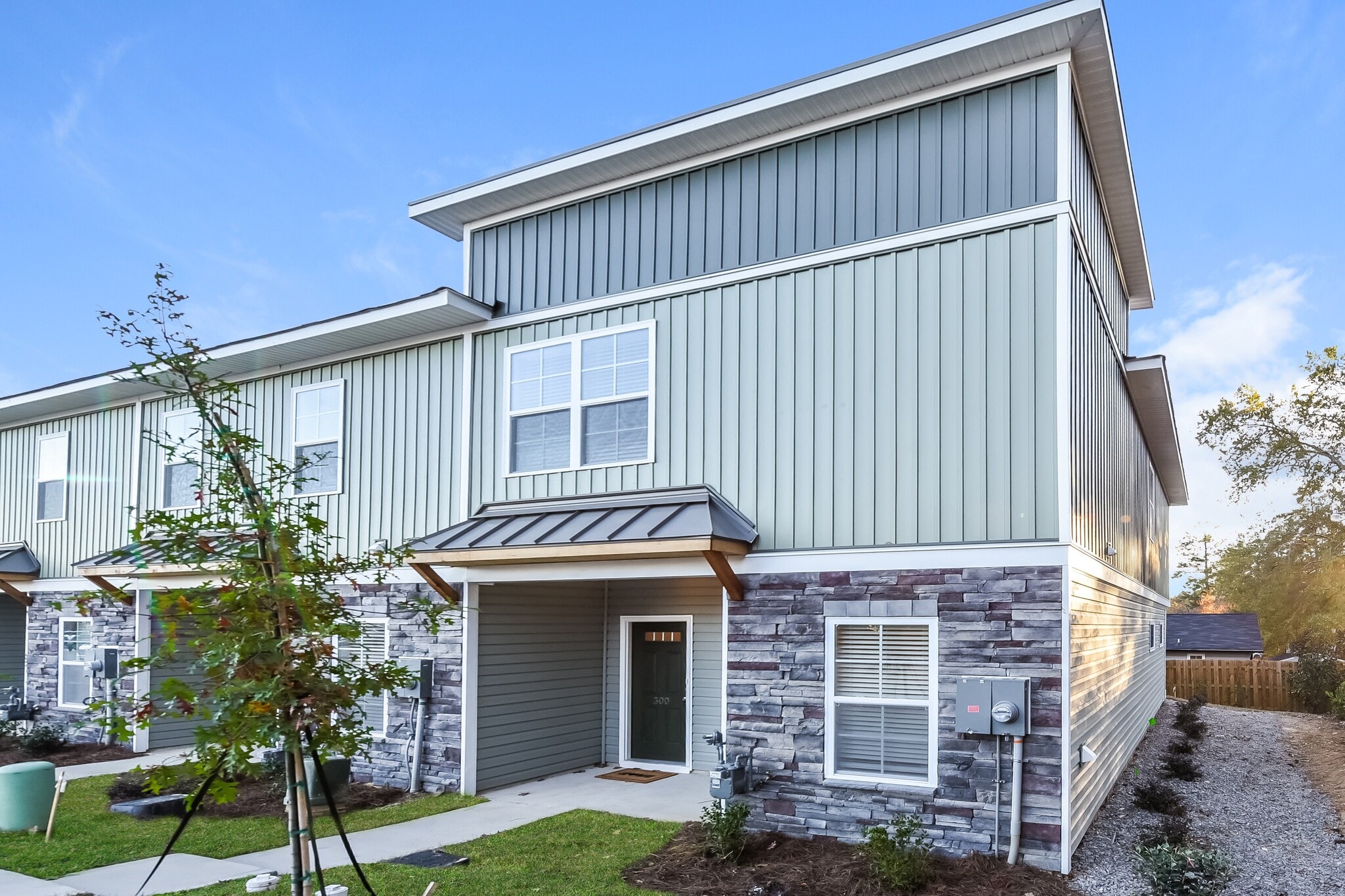 Building Photo - 503 Duck Grv Wy