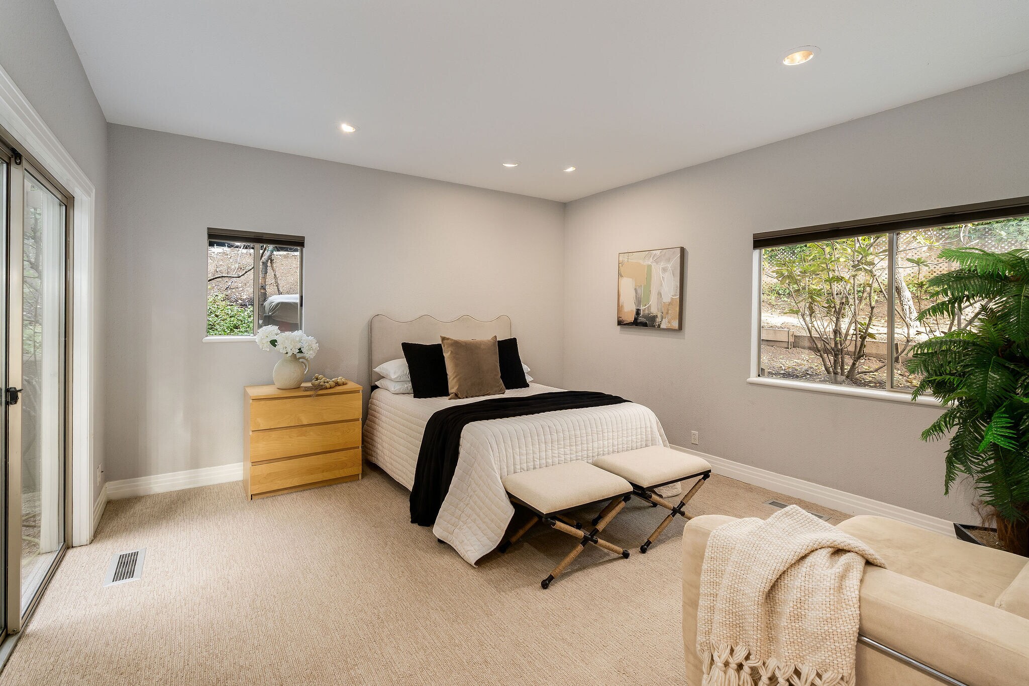 Building Photo - 4257 Golden Oak Ct