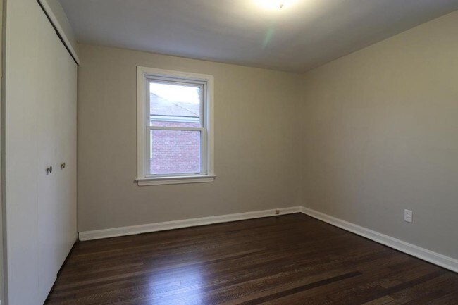 Building Photo - 519 East 222nd Street #UP