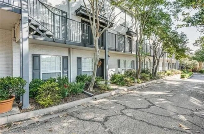 Primary Photo - , Vibrant condo