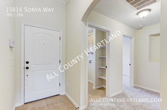 Building Photo - 15816 Sonya Way