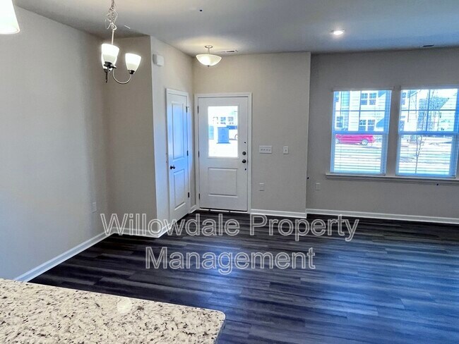 Building Photo - 303 Parker Sta Ave