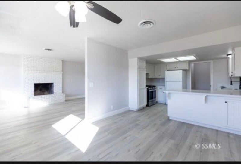 Building Photo - 608 E California Ave