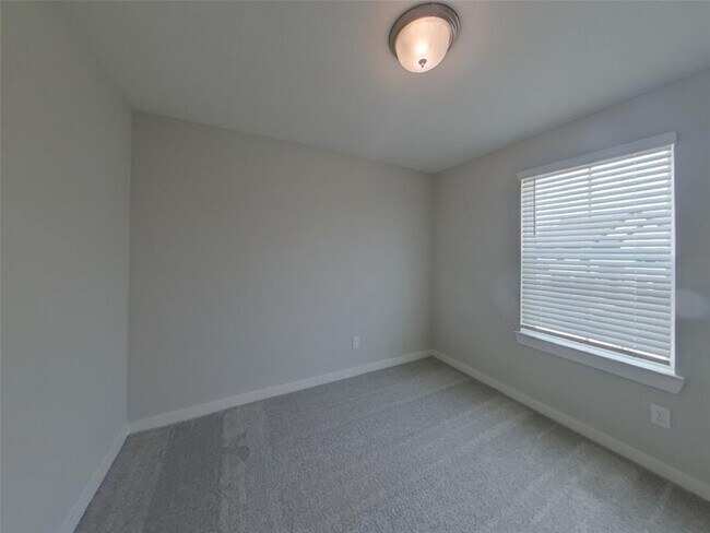 Building Photo - 22822 Terrazzo Dr