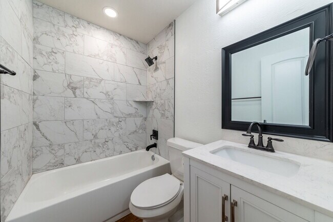 Building Photo - 1205 Dobie Dr