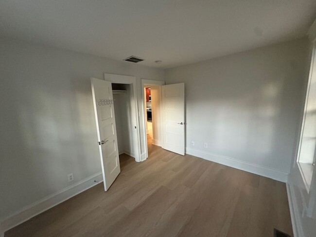 Building Photo - *Price Improvement!*  Beautiful renovated ...