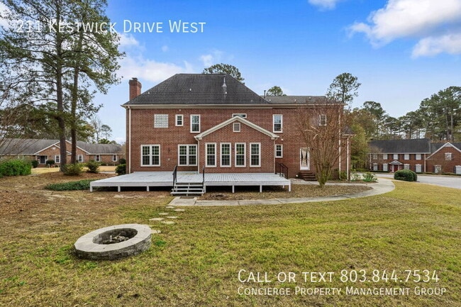 Building Photo - 211 Kestwick Dr W