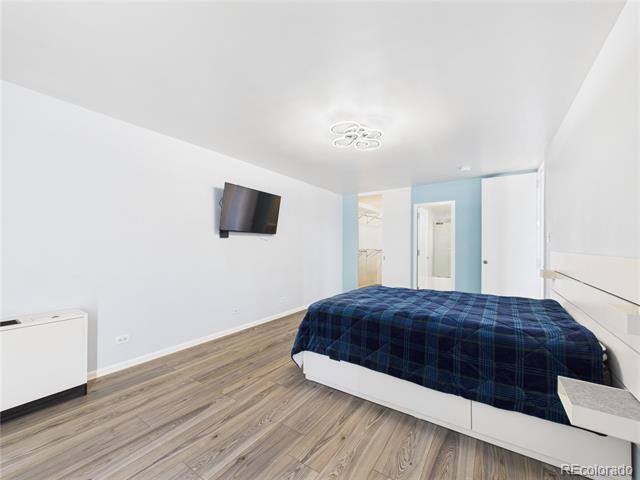 Building Photo - 3100 E Cherry Creek S Dr