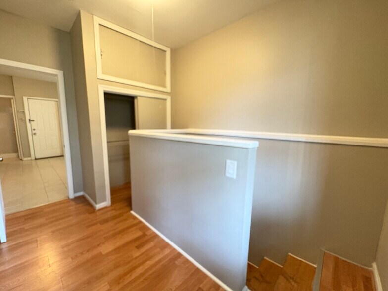 Unit 1B - 41 W 54th St
