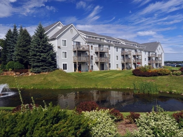 Building Photo - Harbor Cove Apartments & Beach Club