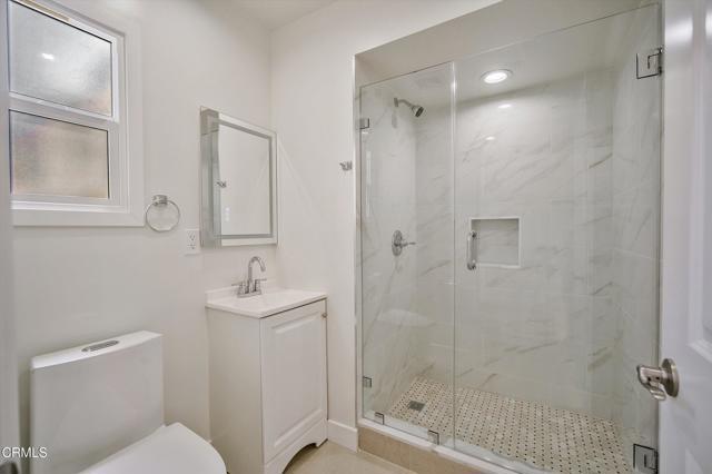 Building Photo - 838 Highland Ave