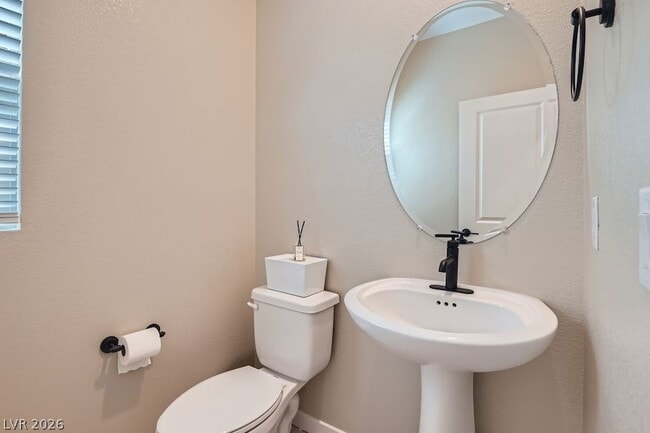 Building Photo - 11604 Desert Hollow Avenue