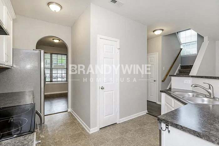 Building Photo - 3825 Fircrest Dr