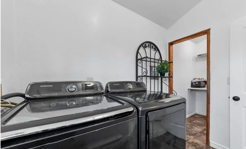 Building Photo - 109 Garnet Way