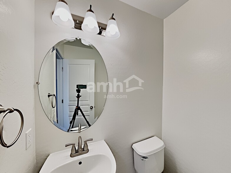 Building Photo - 3740 E Morenci Rd