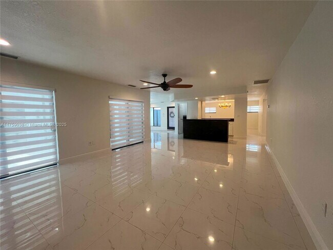 Building Photo - 8735 SW 54th Terrace