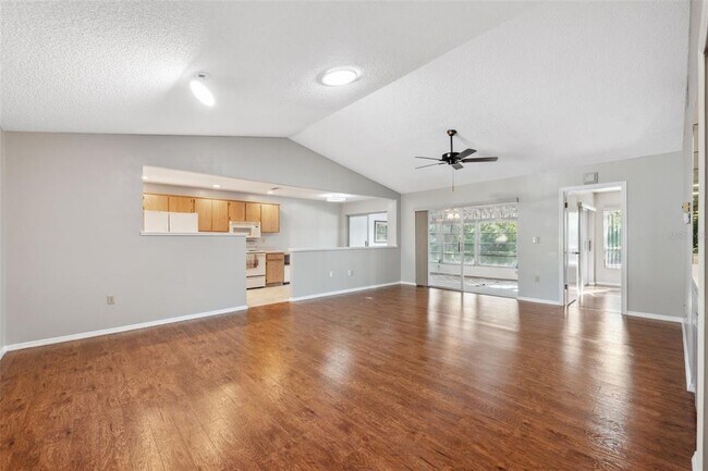 Building Photo - 7522 Heather Walk Dr