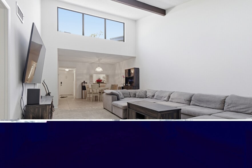 Building Photo - 1628 Clower Creek Dr