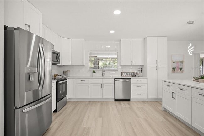 Building Photo - 520 Balsawood Ct
