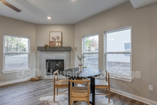 Building Photo - 2904 S Harvard Ave