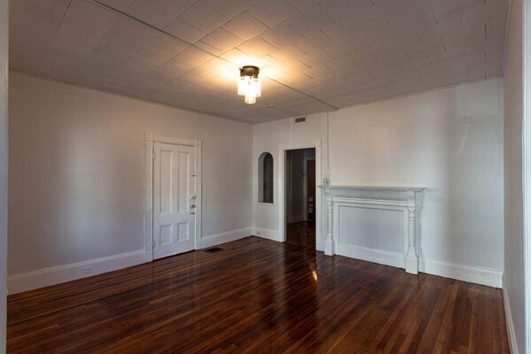 Building Photo - 19 Paul Gore St