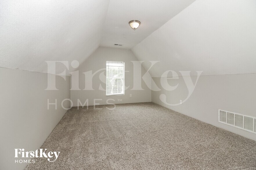 Building Photo - 978 Parham Drive