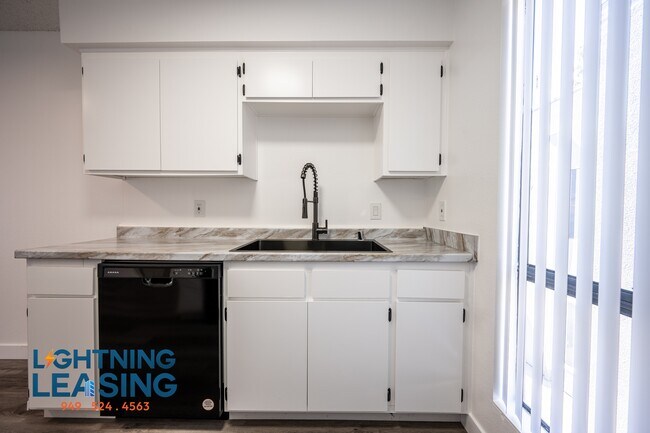 Building Photo - 14201 Victory Blvd