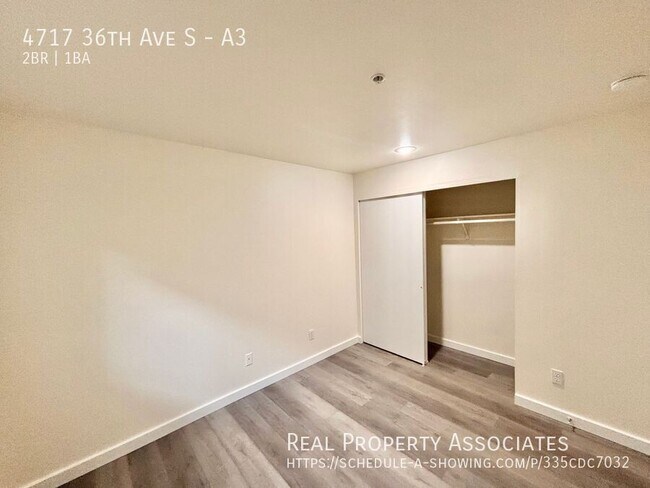 Building Photo - 4717 36th Ave S