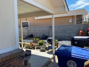 Building Photo - Coming Soon! Cozy 3 bedroom 2 bathroom Hom...