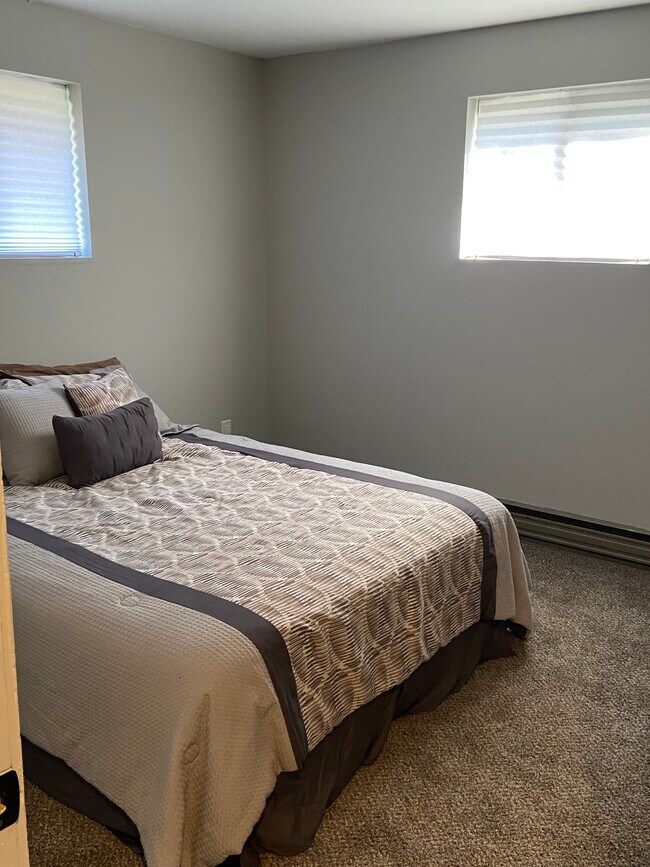 Building Photo - 1615 4th St