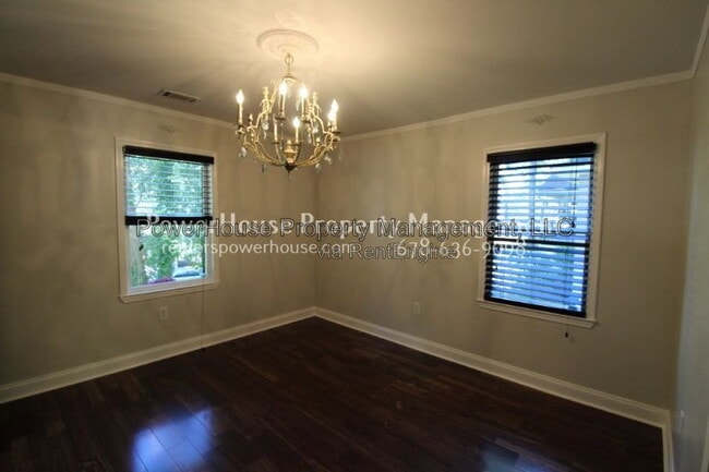 Building Photo - 4017 Doral Dr