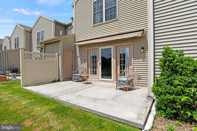Building Photo - 2080 Deer Run Dr