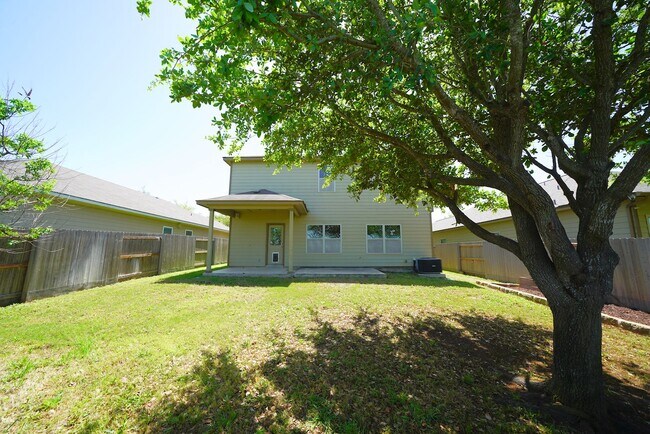 Building Photo - Great 4 Bedroom Home Now Available in Cibo...