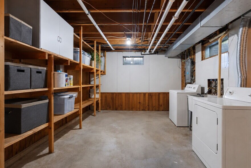 Building Photo - 3622 Rolling Hill Dr