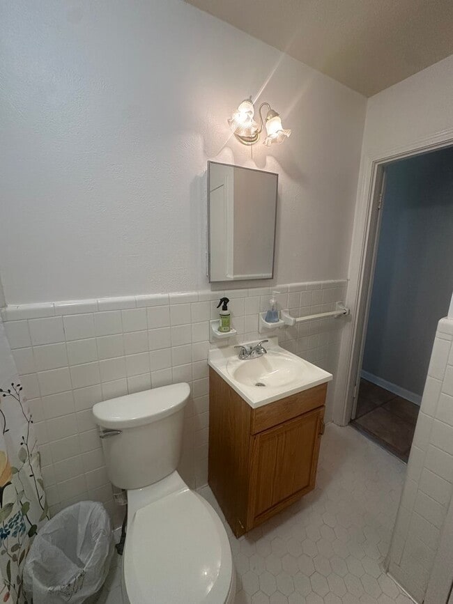 Building Photo - Secluded 3BR/2BA Home in Heflin – Lawncare...