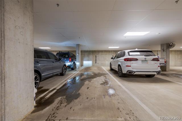 Building Photo - 6618 E Lowry Blvd