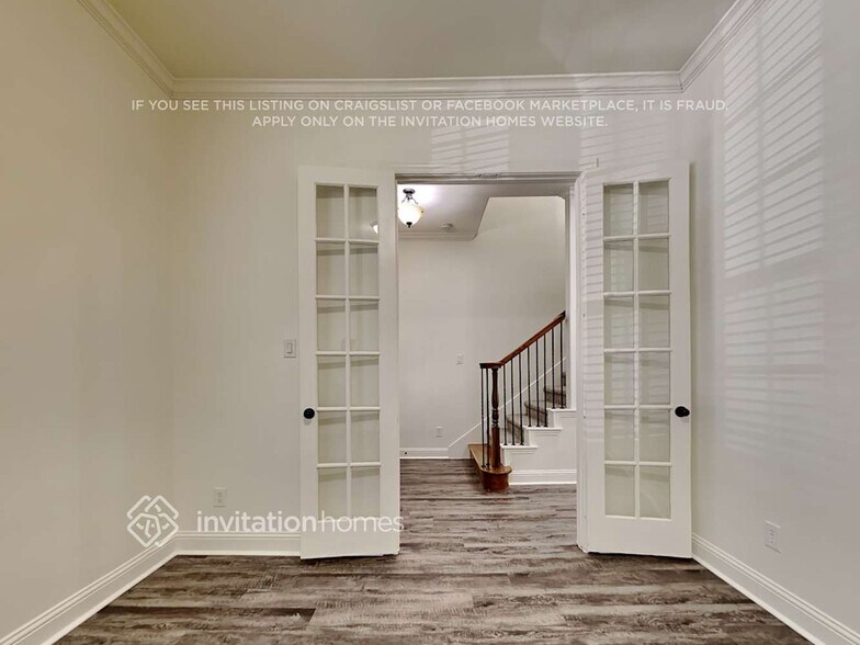 Building Photo - 2449 Sunderland Ln