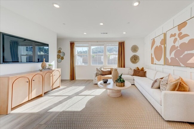 Building Photo - 1404 Mountain Laurel Rd