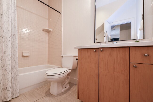 Building Photo - 4702 Austin St