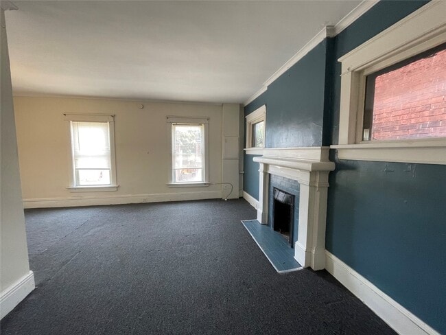 Building Photo - 2406 Peach St