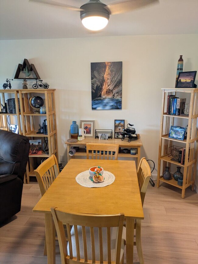 Building Photo - SEASONAL/SHORT TERM TURNKEY condo