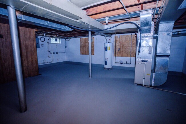 Building Photo - 3416 Chestnut St