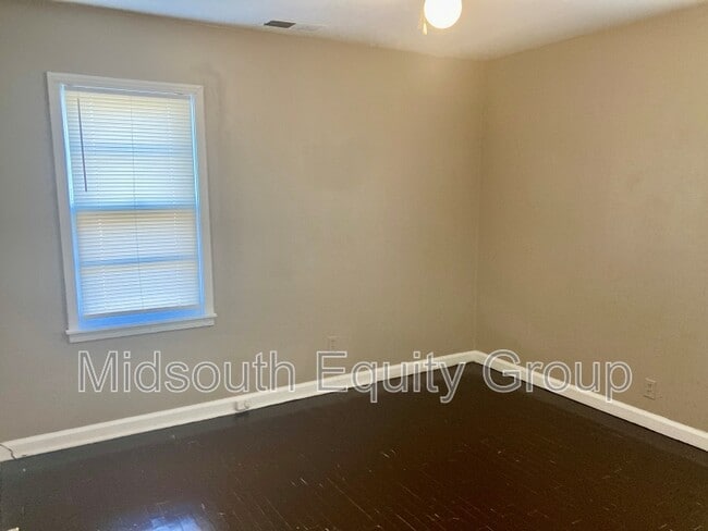 Building Photo - 808 S Lexington St