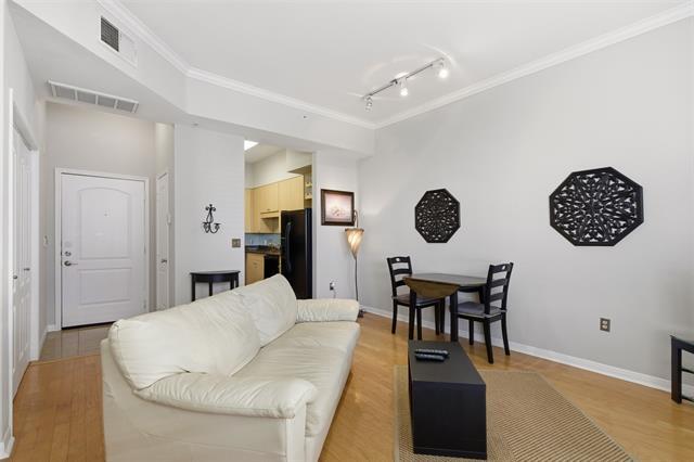 Building Photo - 3225 Turtle Creek Blvd Blvd